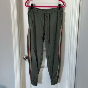 Faherty Retro Arlie Day Pants